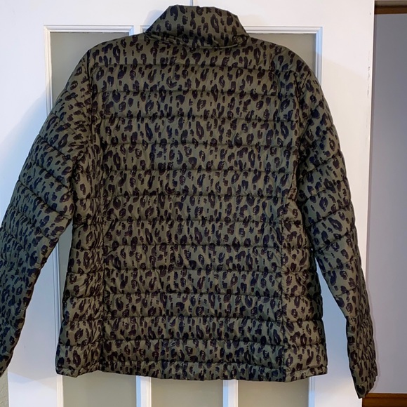 ⚓️ Old Navy Leopard Puffer - Picture 6 of 7
